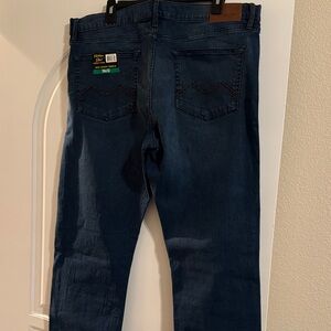 Men's Relaxed Fit Jeans in Deep Blue, 38x32